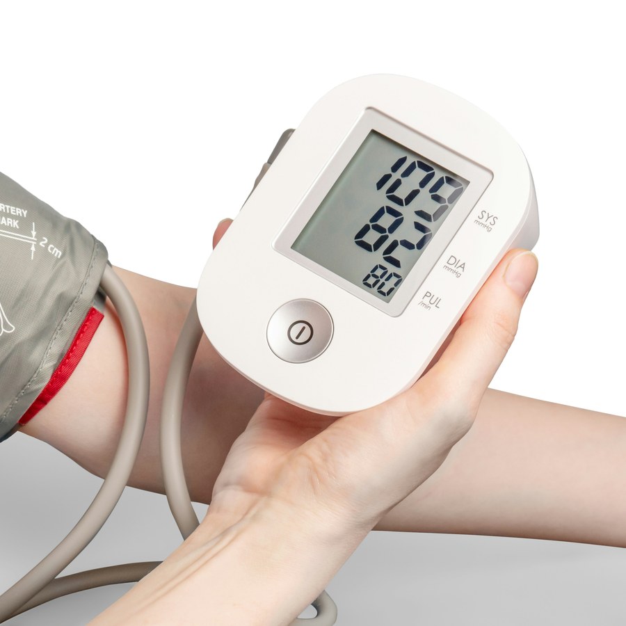 A blood pressure monitor cuff and reading device